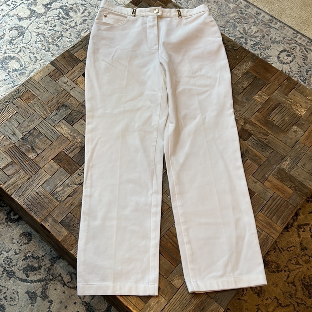 St John Sport White Straight Leg Pants
